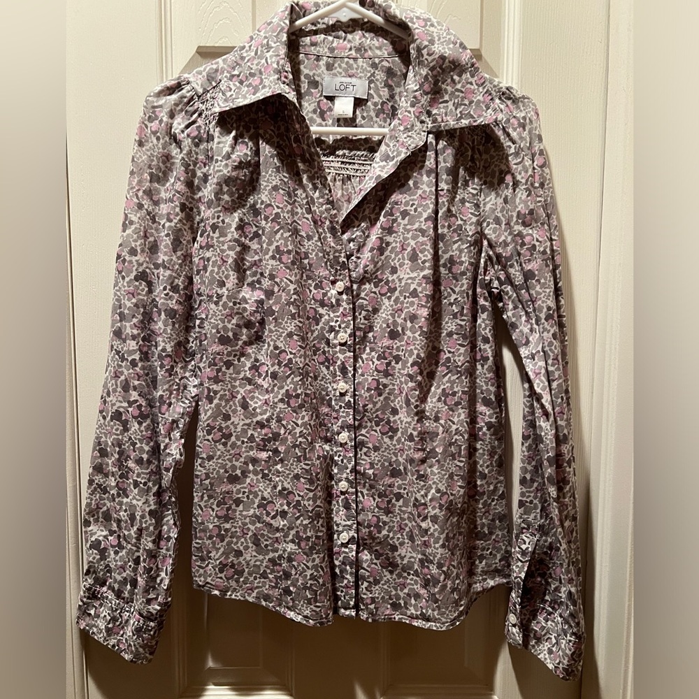 EUC Size Small Loft Button Down Shirt